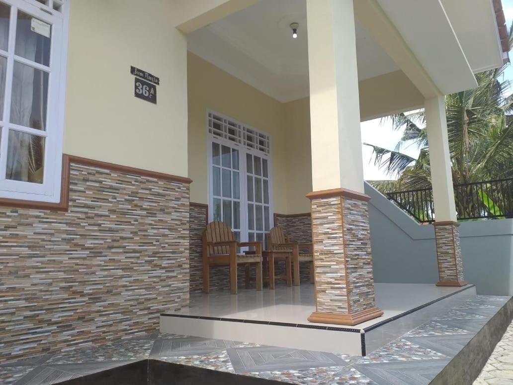 Oemah Sadewa Homestay Cilacap Bagian luar foto